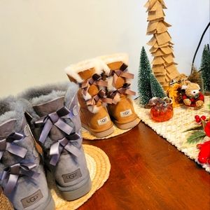 Bailey Bow Ugg set